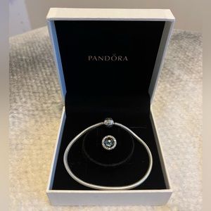 Pandora Charm and bracelet 💙
